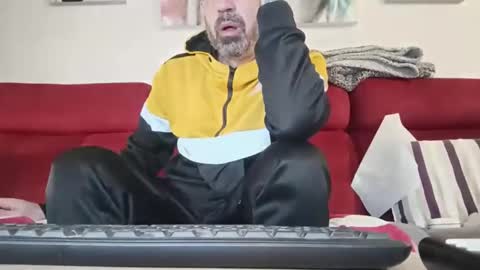 Snapshot of tatuadorhotxxx chatting on 03/27/26, 06:30 Tatuado20cm online show from 03/27/26, 06:30