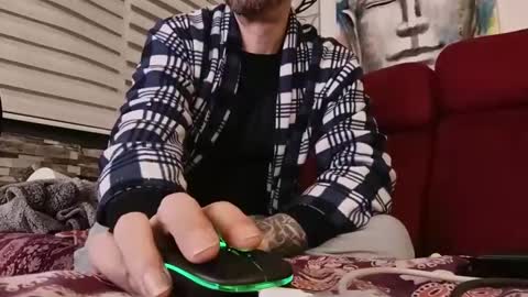 Snapshot of tatuadorhotxxx chatting on 04/03/26, 11:47 Tatuado20cm online show from 04/03/26, 11:47