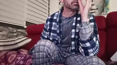 Snapshot of tatuadorhotxxx chatting on 04/09/26, 10:48 Tatuado20cm online show from 04/09/26, 10:48