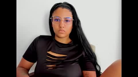 Tatiana Gomez online show from 05/01/26, 05:28