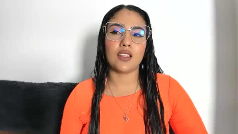 Tatiana Gomez online show from 05/18/26, 08:31