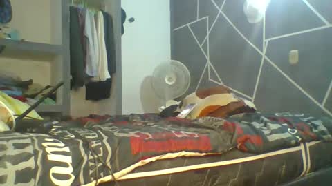 Snapshot of tauron420 chatting on 12/10/24, 12:28 tauron420 online show from 12/10/24, 12:28