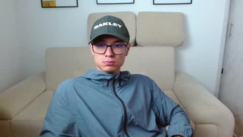 taurus4k online show from 01/23/25, 04:09