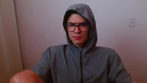 taurus4k online show from 03/02/25, 03:56