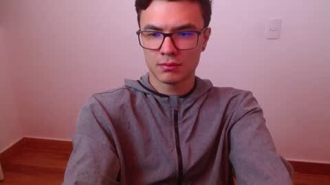 taurus4k online show from 03/03/25, 02:15