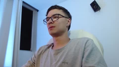 taurus4k online show from 11/12/25, 02:12