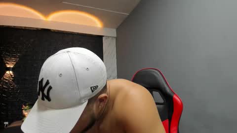  T A U R U S  online show from 12/05/25, 12:25