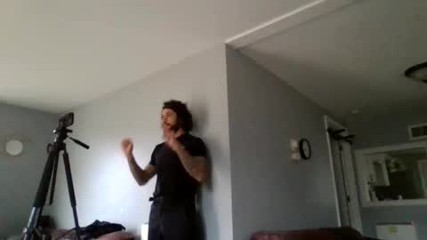 Snapshot of taurusbaeforever chatting on 11/25/25, 07:47 taurusbaeforever online show from 11/25/25, 07:47