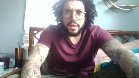 Snapshot of taurusbaeforever chatting on 04/13/26, 01:49 taurusbaeforever online show from 04/13/26, 01:49