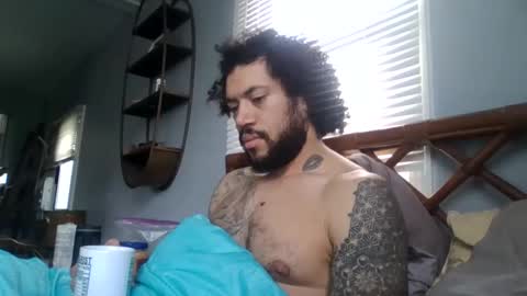 Snapshot of taurusbaeforever chatting on 04/14/26, 01:06 taurusbaeforever online show from 04/14/26, 01:06