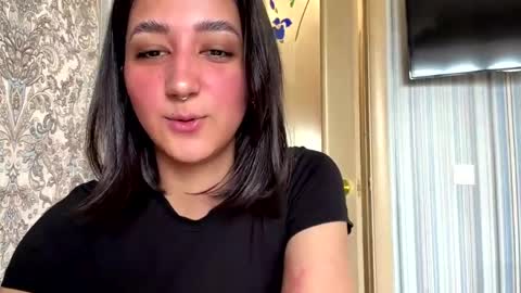 Riza online show from 05/19/26, 07:04