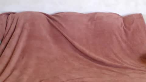 Taya online show from 09/23/25, 12:08