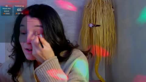 TayaKayan online show from 12/14/25, 10:31