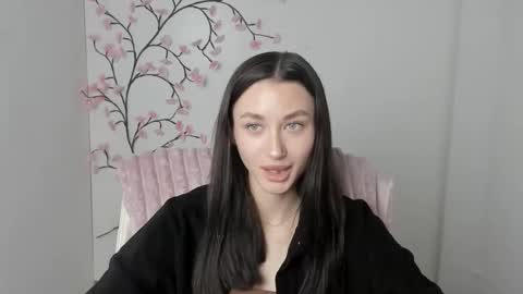 Taya online show from 05/19/26, 06:09