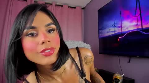 Snapshot of taybunny18 chatting on 03/04/25, 05:00 online show from 03/04/25, 05:00