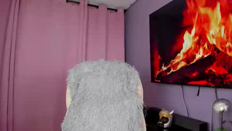   online show from 03/08/25, 08:22