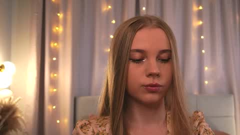 Taya online show from 05/29/26, 03:54