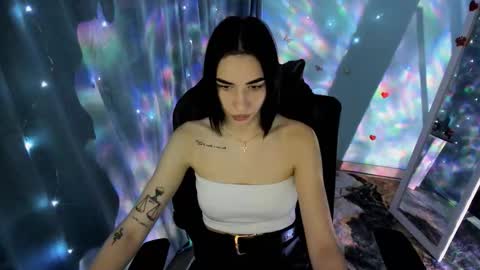 Tayla online show from 11/22/25, 07:40