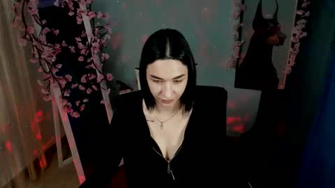 Tayla online show from 12/21/25, 07:48