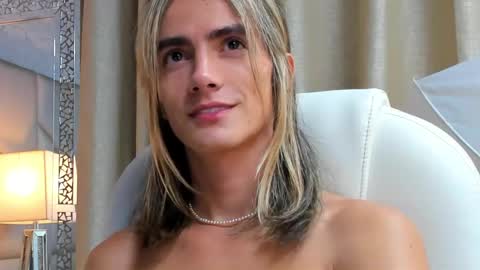 tayler_swift1 online show from 12/12/24, 06:47