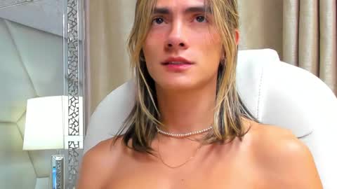 tayler_swift1 online show from 01/14/25, 04:25