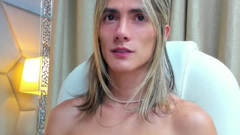 tayler_swift1 online show from 02/01/25, 06:00