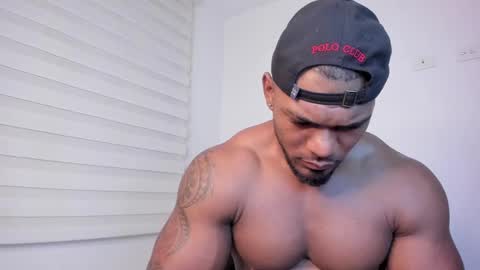 Snapshot of tayler_waka chatting on 12/07/24, 11:34 Tyler online show from 12/07/24, 11:34