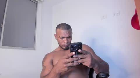 Snapshot of tayler_waka chatting on 12/19/24, 01:07 Tyler online show from 12/19/24, 01:07