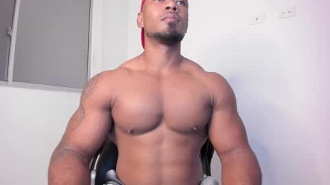 Snapshot of tayler_waka chatting on 12/19/24, 11:35 Tyler online show from 12/19/24, 11:35