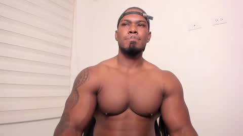 Snapshot of tayler_waka chatting on 01/16/25, 11:37 Tyler online show from 01/16/25, 11:37