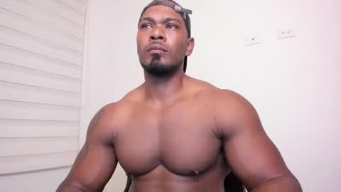 Snapshot of tayler_waka chatting on 01/17/25, 02:39 Tyler online show from 01/17/25, 02:39