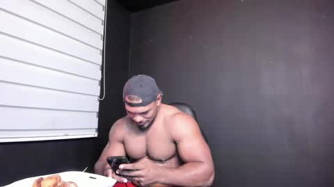 Snapshot of tayler_waka chatting on 01/23/25, 01:51 Tyler online show from 01/23/25, 01:51