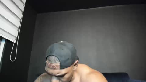 Snapshot of tayler_waka chatting on 02/27/25, 12:43 Tyler online show from 02/27/25, 12:43