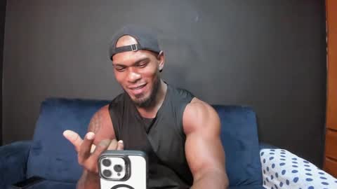 Snapshot of tayler_waka chatting on 09/25/25, 11:08 Tyler online show from 09/25/25, 11:08