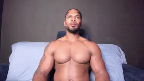 Snapshot of tayler_waka chatting on 10/24/25, 09:55 Tyler online show from 10/24/25, 09:55