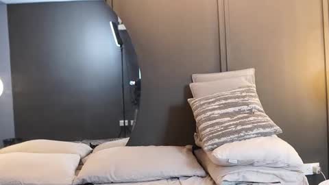 Teylor  Kim online show from 01/17/26, 06:44