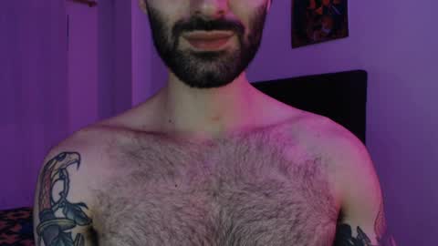 Snapshot of taylor__06 chatting on 01/01/25, 01:26 Taylor online show from 01/01/25, 01:26