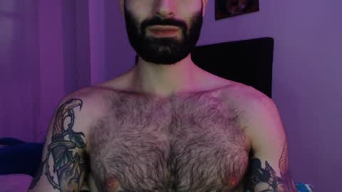 Snapshot of taylor__06 chatting on 01/25/25, 05:08 Taylor online show from 01/25/25, 05:08