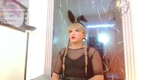 Snapshot of taylor__smith_ chatting on 03/24/26, 11:15 taylor__smith_ online show from 03/24/26, 11:15