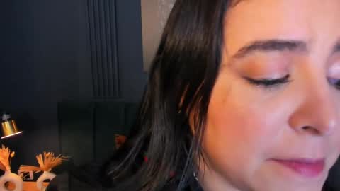 Taylor Bennet online show from 03/11/25, 12:06