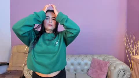 Taylor Bennet online show from 09/13/25, 11:54