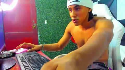 Taylor online show from 02/22/26, 05:44