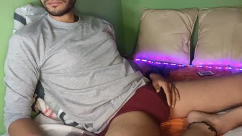 Taylor online show from 02/08/26, 01:42