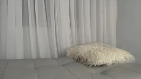 Taylor 3 online show from 11/19/25, 02:55