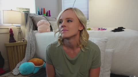 Taylor --  online show from 01/23/25, 05:52