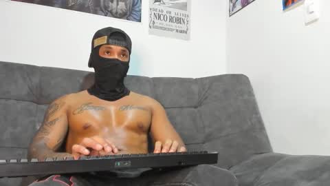 Taylor Mccarthy online show from 10/20/25, 02:34