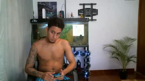 Snapshot of taylor_meghan chatting on 11/27/25, 02:46 Taylor and Meghan online show from 11/27/25, 02:46