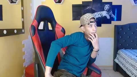 Taylor online show from 10/29/25, 08:10