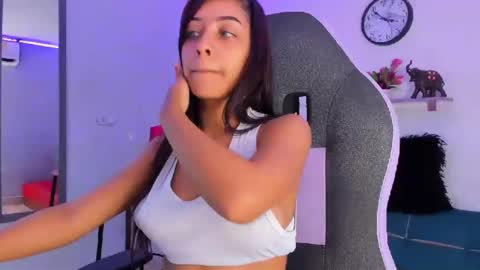 Taylor online show from 10/31/25, 09:49