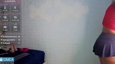 Tay online show from 10/29/25, 03:14